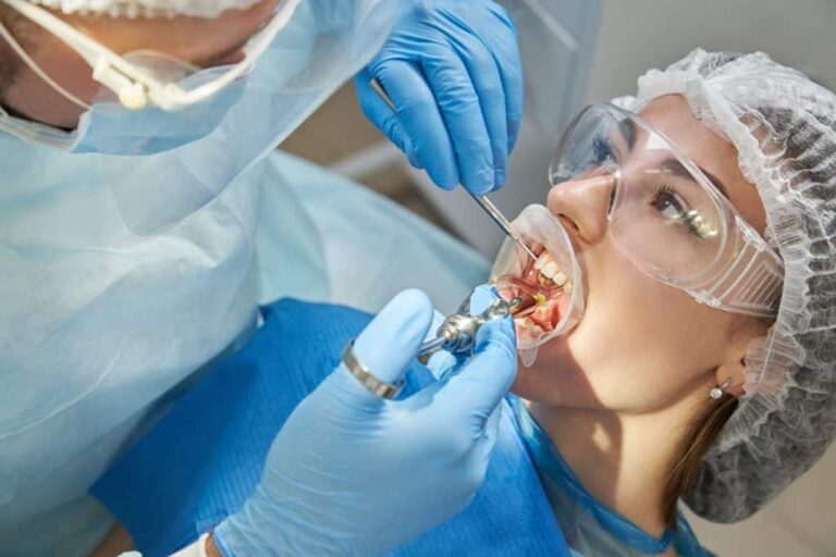 DIPLOMADO EN CIRUGÍA BUCAL Y ENDODONCIA