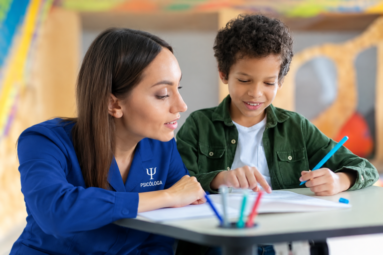 DIPLOMADO EN PSICOLOGÍA EDUCATIVA
