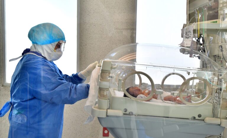 DIPLOMADO EN SALUD MATERNO PERINATAL Y COVID-19